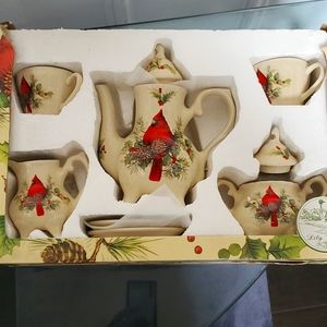 Lily Creek Cardinal Tea Set